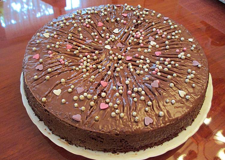 Bizcocho integral con cáscara de naranja confitada y cubre de chocolate