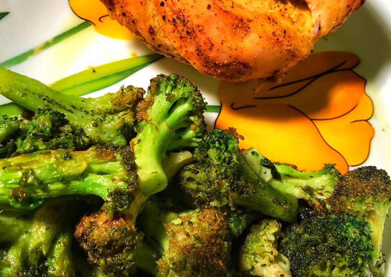 Simple Way to Prepare Any-night-of-the-week Steam, Fried
Broccoli #themechallenge