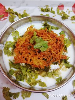 फलाहारी आलू टिक्की चाट रेसिपी मुख्य फोटो