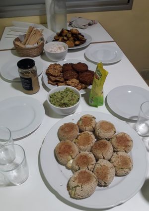 Una foto de Bombas de papa con jamón y queso