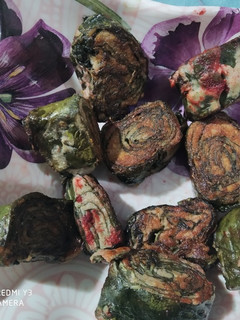 उड़द दाल के पतौड़ (Urad dal ke patod recipe in hindi) रेसिपी मुख्य फोटो