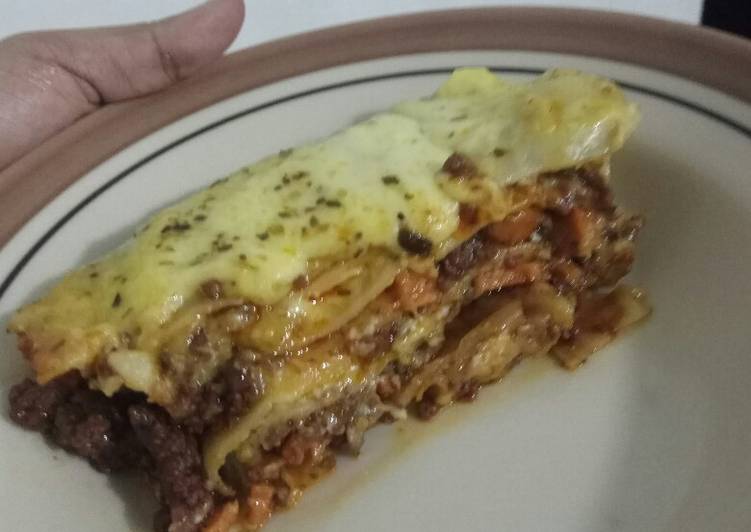 Bagaimana Menyiapkan Beef Lasagna yang Lezat