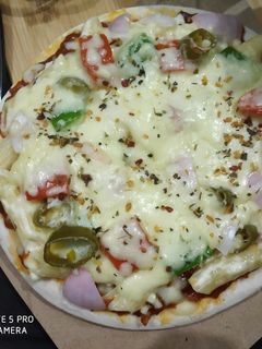 પાસ્તા પીઝા(Pasta pizza Recipe in Gujarati) રેસીપી મુખ્ય ફોટો