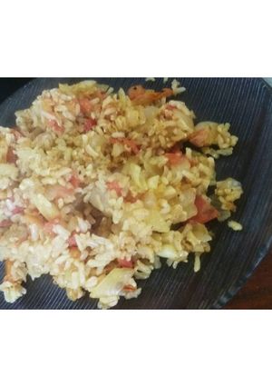Una foto de Arroz frito con tomates
