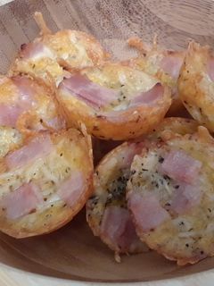 Una foto de Mini canastitas de queso🧀