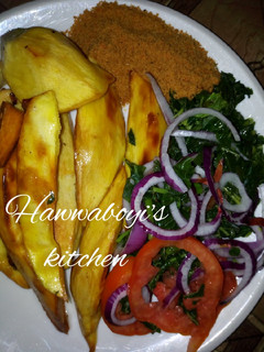 A picture of Fried potatoes,Vegetables and Groundnuts cake.