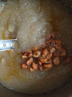 ரவை கேசரி (Ravai kesari recipe in tamil) செய்முறை முக்கிய புகைப்படம்