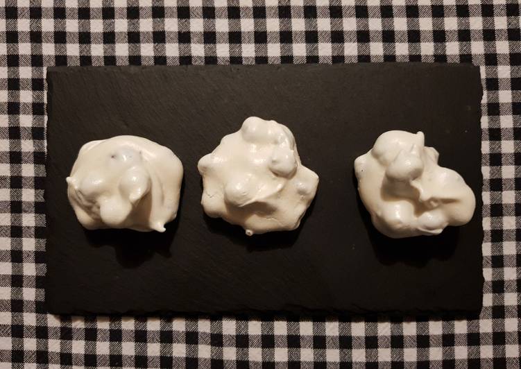 Meringhe alle nocciole