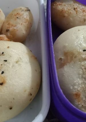 A picture of Pizza bomb.