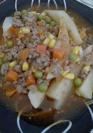 A picture of Mexican Picadillo (Ground Beef Stew).
