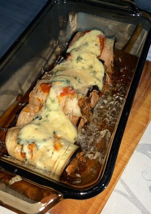 Una foto de Canelones de berenjena rellenos de atún