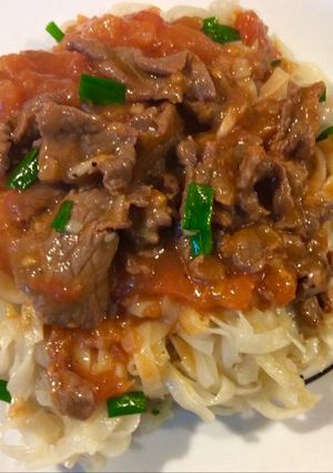 Hình của món Phở trộn bò cà chua.