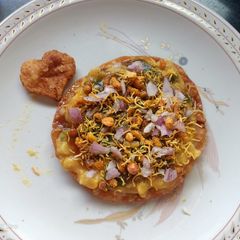 A picture of Sindhi Special Dal Pakwan.