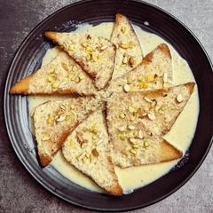 A picture of Shahi Tukda or Shahi Tukra.