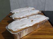 Una foto de budin con aceite