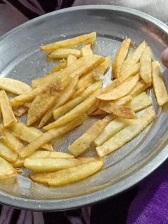 फ्रेंच फ्राइज़(French Fries Recipe in hindi) रेसिपी मुख्य फोटो