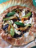 Torta salata con verdure di primavera