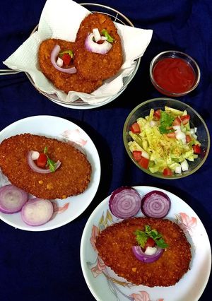 চিকেন কাটলেট (Chicken Cutlet recipe in Bengali) রেসিপির প্রধান ছবি