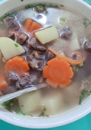 Hình của món Canh thịt bò củ quả.
