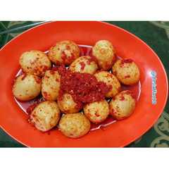 A picture of Telur Sambal.