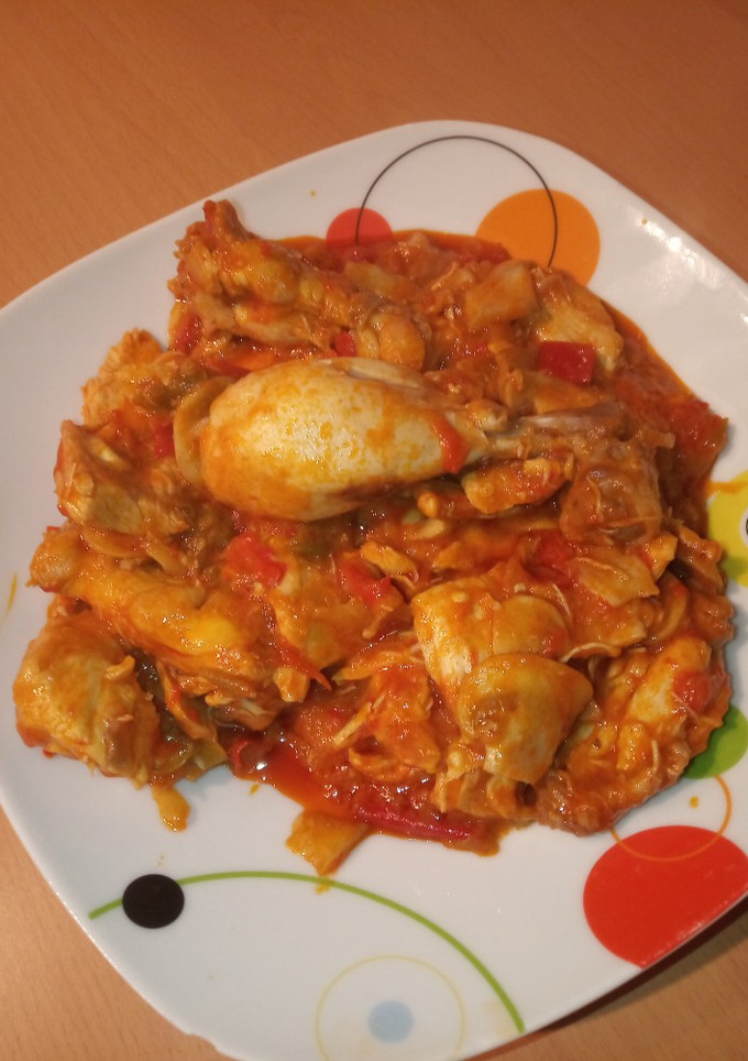 Una foto de Pollo al chilindrón en Monsieur Cuisine
