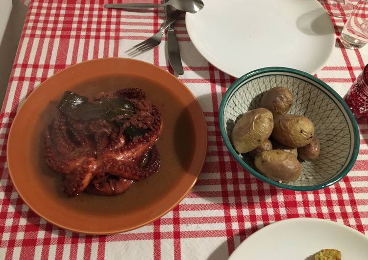 Polvo com batatas a murro - Tudogosreceitas