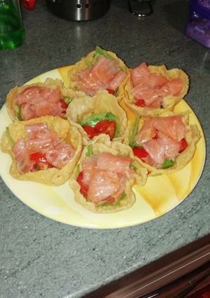 Foto di Cialde di parmigiano al salmone