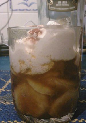 Una foto de Postre de Bananas (Cambur) flambeadas con ron añejo