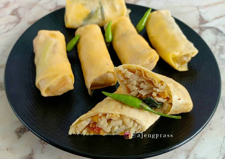 Bagaimana Menyiapkan [menu diet] Lumpia Rebung Kukus yang Lezat