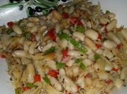 Uma foto de salada bacalhau
