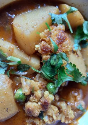 ফুলকপির ডালনা(fulkopir dalna recipe in Bengali) রেসিপির প্রধান ছবি