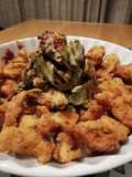 Rosa di carciofi con straccetti di pollo croccanti