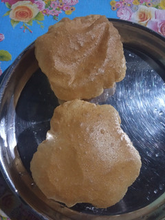 பூரி (Poori recipe in tamil) செய்முறை முக்கிய புகைப்படம்