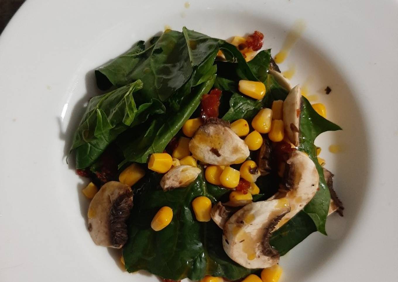 Ensalada de espinacas y tocino