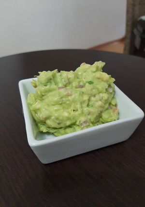 Una foto de Guacamole casero