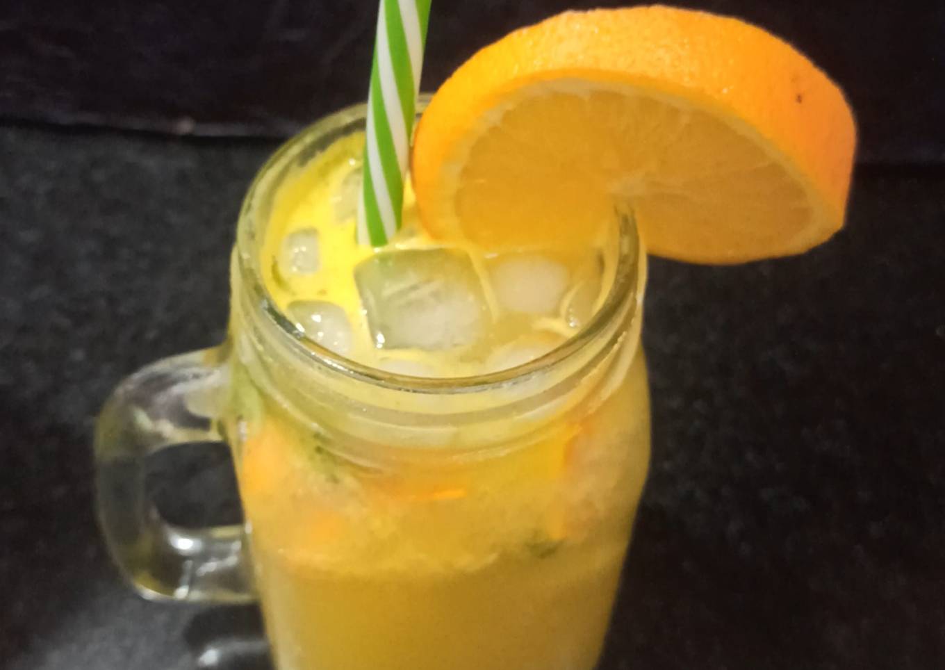 Orange mojito