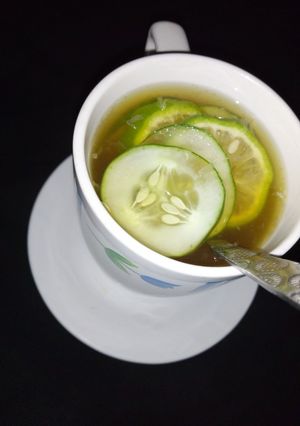 Shayi me cucumber ainihin hoton girkin