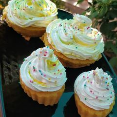 A picture of Eggless Mango Muffins.