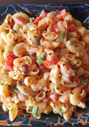 A picture of Macroni salad.