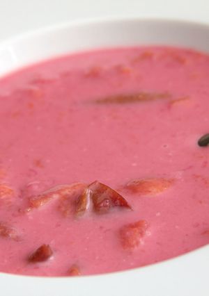 Fahéjas szilvaleves recept fotója
