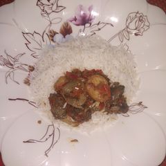 A picture of Gizzad/potato sauce.