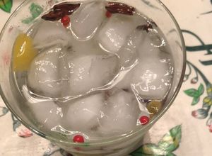 Una foto de Gin tonic
