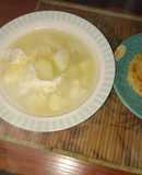 Caldo de papa con huevo