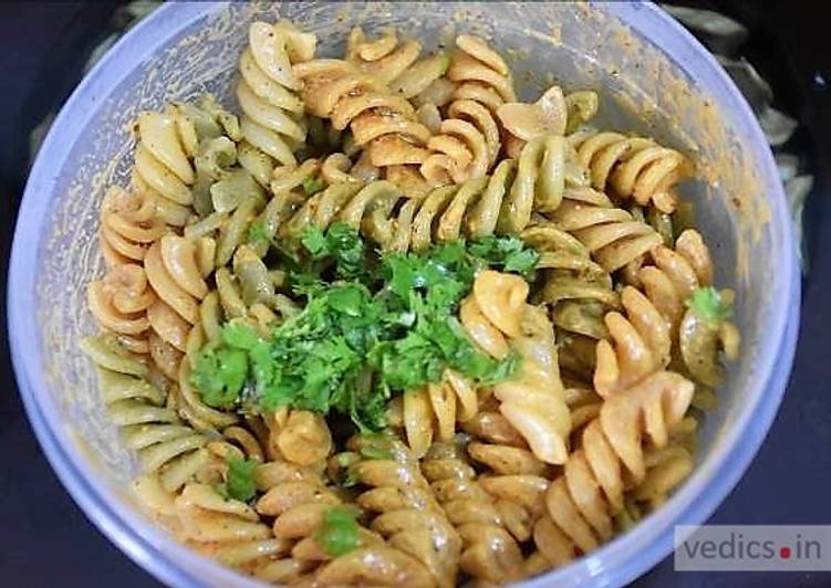 Tricolour pasta salad