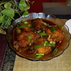 A picture of Chicken manchurian curry.
