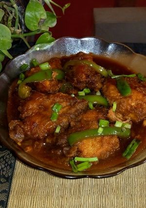 A picture of Chicken manchurian curry.