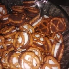 A picture of Pretzel 🥨 rolos verified.