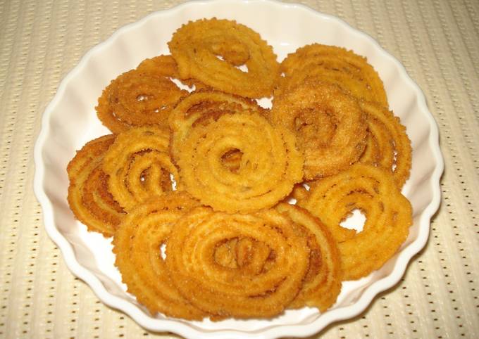 Home-made instant-crispy chakli#diwali