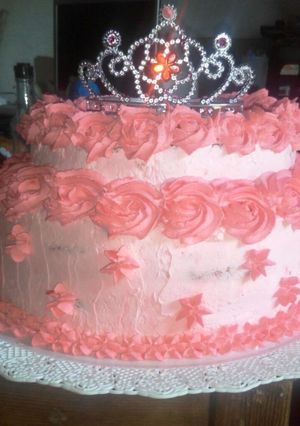 Una foto de Idea para decorar pastel de cumpleaños!!!