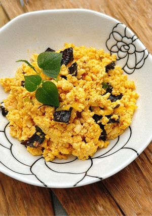 Hình của món Đậu phụ xào tương miso và rong biển.